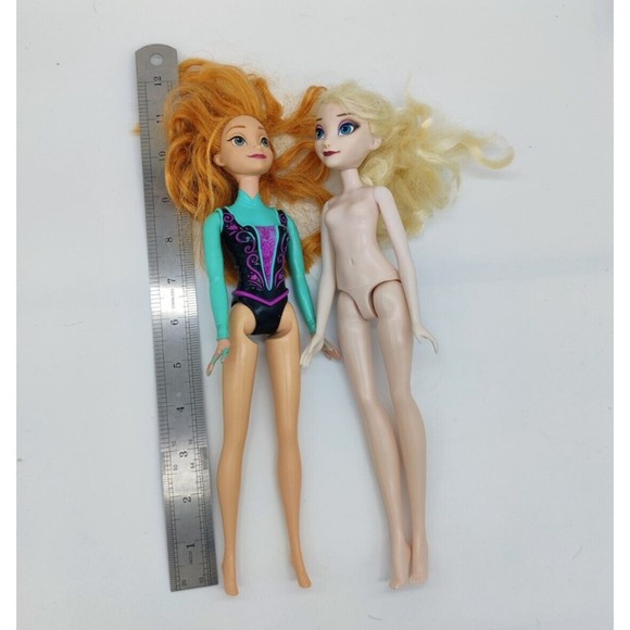 Disney Princess Elsa & Anna Frozen Barbie Dolls Lot of 2 Mattel & Hasbro 2013/15 - Picture 9 of 9